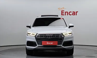 Audi Q5 2020, 119647 км, за 22185.41 USD