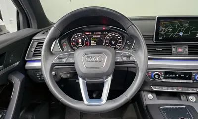 Audi Q5 2020, 119647 км, за 22185.41 USD - фото 14