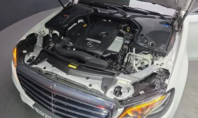 Mercedes-Benz E-Class 2018, 79102 км, за 15276.6 USD - фото 6