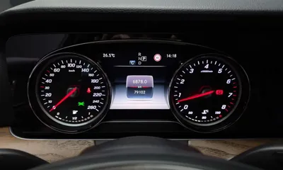 Mercedes-Benz E-Class 2018, 79102 км, за 15276.6 USD - фото 8