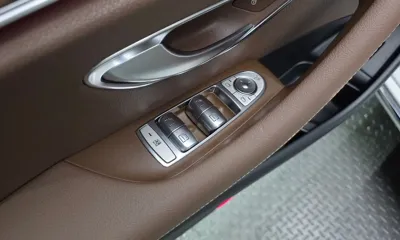 Mercedes-Benz E-Class 2018, 79102 км, за 15276.6 USD - фото 32