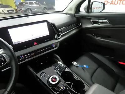 Kia Sportage 2023, 60571 км, за 17583.3 USD - фото 11