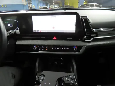Kia Sportage 2023, 60571 км, за 17583.3 USD - фото 12
