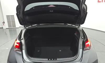 Hyundai Veloster 2018, 87256 км, за 7687.3 USD - фото 20