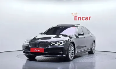 BMW 7-Series · 2016 год