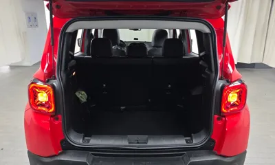 Jeep Renegade 2021, 119845 км, за 7745.83 USD - фото 16