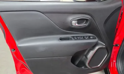 Jeep Renegade 2021, 119845 км, за 7745.83 USD - фото 24