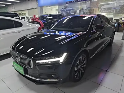 Volvo S90 2020, 60300 км, за 20761.81 USD