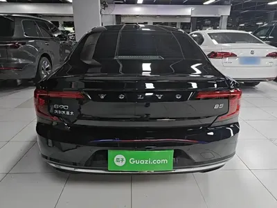 Volvo S90 2020, 60300 км, за 20761.81 USD - фото 6