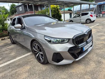 BMW 5-Series · 2025 год