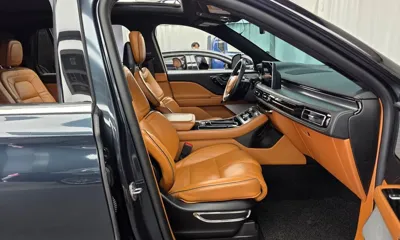 Lincoln Aviator 2020, 96435 км, за 23337.44 USD - фото 11