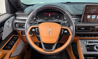 Lincoln Aviator 2020, 96435 км, за 23337.44 USD - фото 13