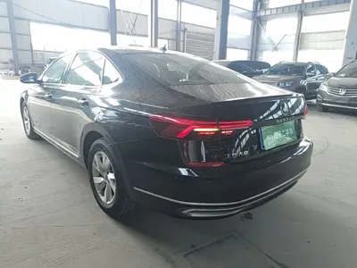 Volkswagen Passat 2021, 79700 км, за 10314.38 USD