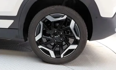 Kia Seltos 2024, 60777 км, за 15819.88 USD - фото 21