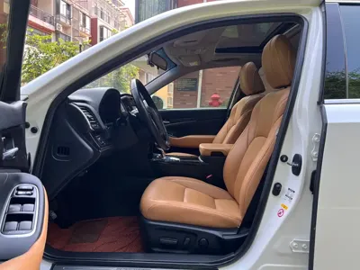 Toyota Crown 2019, 80000 км, за 16156.25 USD
