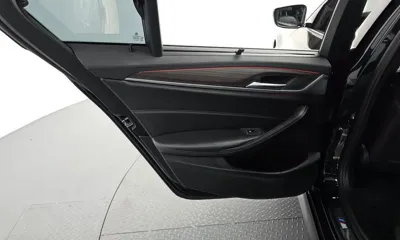 BMW 5-Series 2018, 66302 км, за 17575.04 USD - фото 25