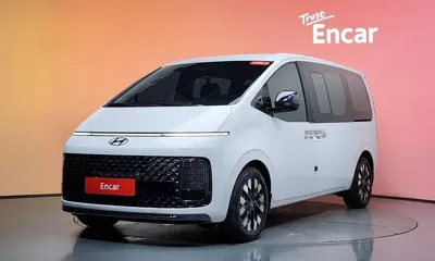 Hyundai Staria · 2025 год