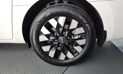 Hyundai Staria 2025, 21088 км, за 25272.42 USD - фото 21