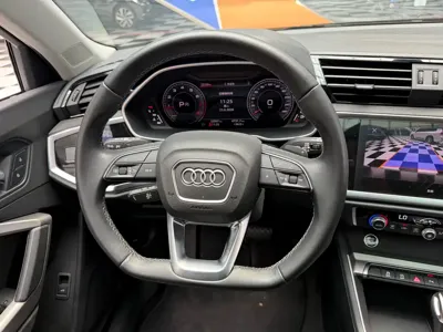 Audi Q3 2023, 32000 км, за 28736.27 USD - фото 13