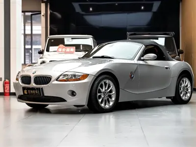 BMW Z4 2003, 121100 км, за 11477.12 USD