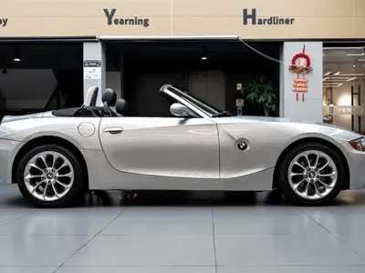 BMW Z4 2003, 121100 км, за 11477.12 USD