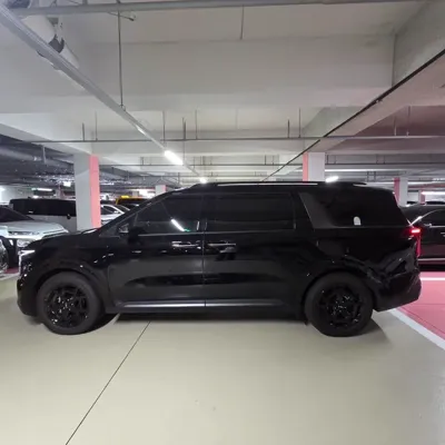 Kia Canival 2025, 18000 км, за 21452.02 USD