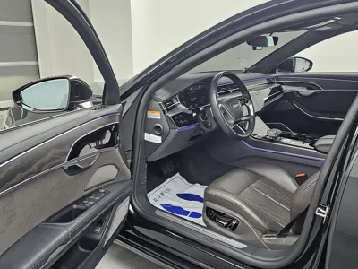 Audi A8 2021, 108359 км, за 37761.27 USD - фото 11