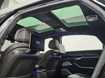 Audi A8 2021, 108359 км, за 37761.27 USD - фото 18