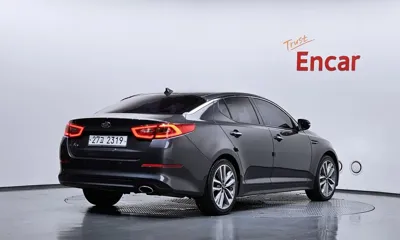 Kia K5 2014, 138230 км, за 4875.51 USD