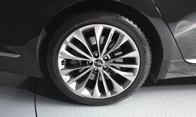 Kia K9 2022, 103568 км, за 22646.71 USD