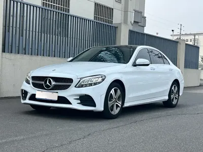 Mercedes-Benz C-Class · 2020 год