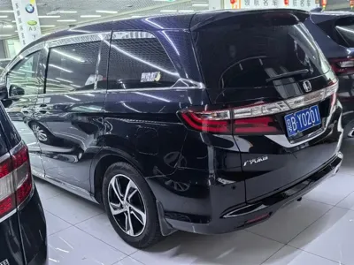 Honda Odyssey 2016, 160000 км, за 13280.32 USD