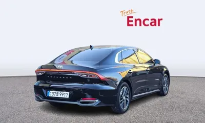 Hyundai Grandeur 2020, 112167 км, за 12355.47 USD