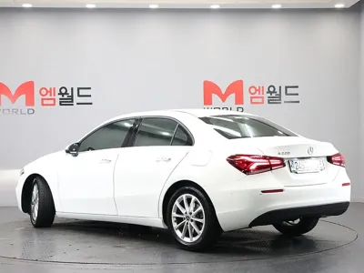 Mercedes-Benz A-Class 2020, 96100 км, за 10496.26 USD