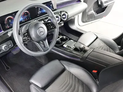 Mercedes-Benz A-Class 2020, 96100 км, за 10496.26 USD - фото 15