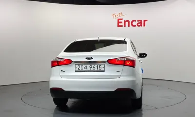 Kia K3 2013, 88093 км, за 4558.97 USD