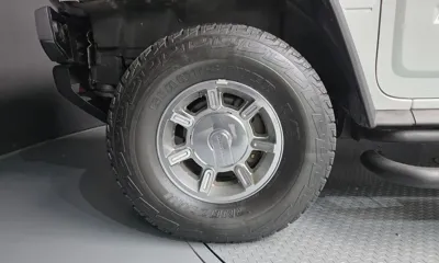 Hummer H2 2004, 243367 км, за 14375.74 USD