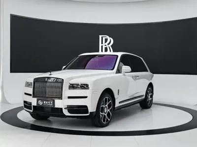 Rolls-Royce Cullinan · 2023 год