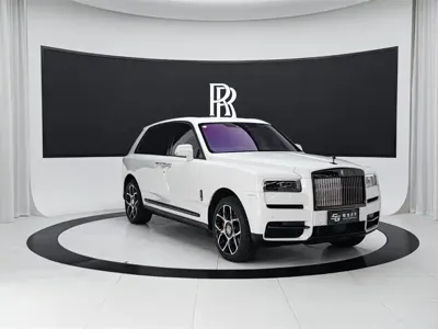 Rolls-Royce Cullinan 2023, 11000 км, за 860043.87 USD