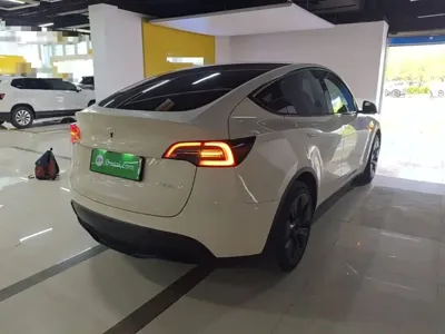 Tesla Model Y 2024, 71400 км, за 23689.95 USD - фото 7