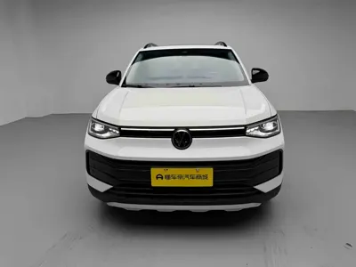 Volkswagen Tharu 2025, 10800 км, за 12489.02 USD