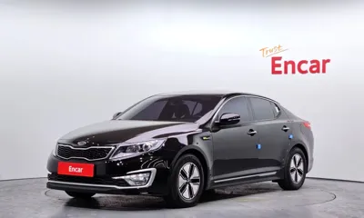 Kia K5 · 2013 год