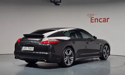 Porsche Panamera 2012, 100079 км, за 13062.89 USD