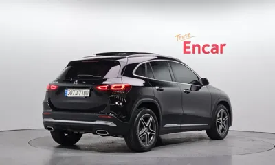 Mercedes-Benz GLA-Class 2020, 62359 км, за 18149.9 USD