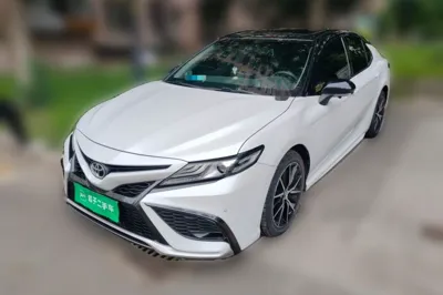 Toyota Camry · 2021 год
