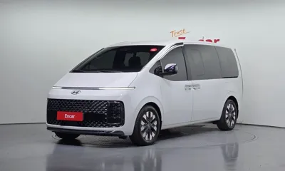 Hyundai Staria · 2022 год