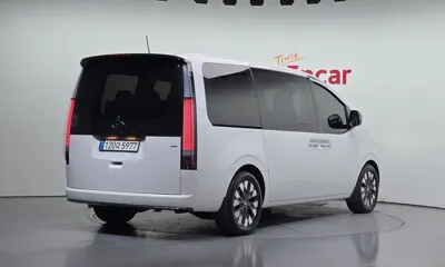 Hyundai Staria 2022, 11716 км, за 30794.68 USD