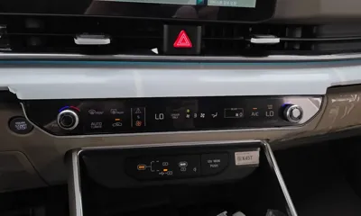 Kia Canival 2026, 5402 км, за 45537.48 USD - фото 13