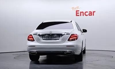 Mercedes-Benz E-Class 2019, 114280 км, за 16459.56 USD