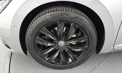 Volkswagen Arteon 2019, 94025 км, за 13131.37 USD